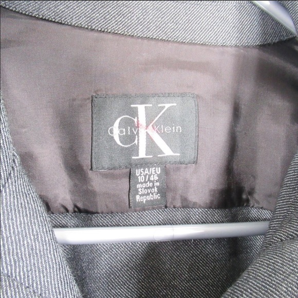 Calvin Klein Charcoal Gray Zip Crop Blazer - Picture 7 of 7